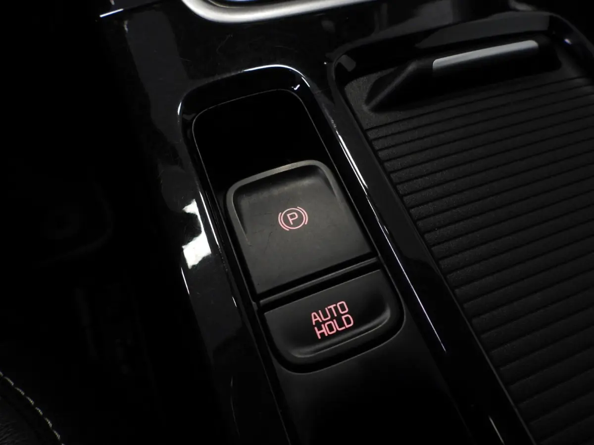 1.6 GDI PHEV Plug-In ExecutiveLine LEER/SCHUIFDAK/LED/17"LMV!