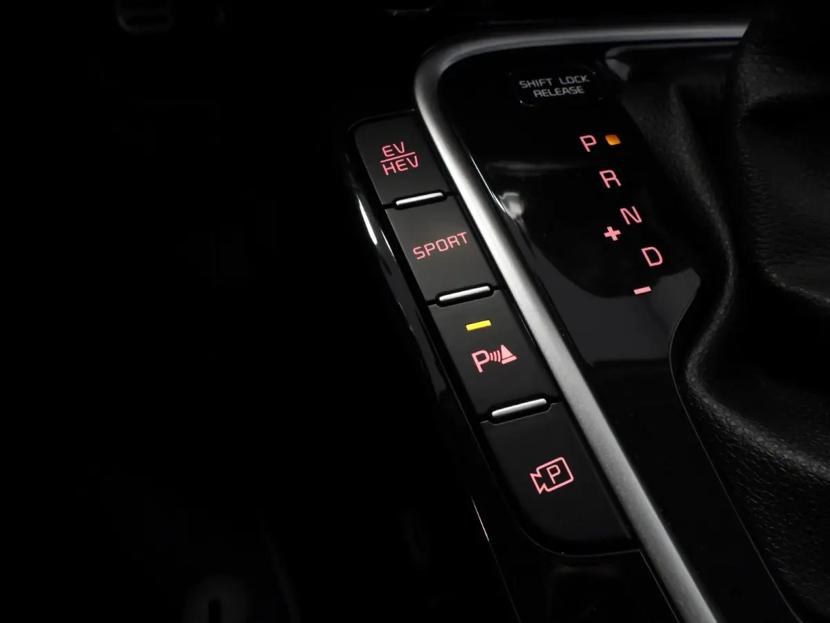 1.6 GDI PHEV Plug-In ExecutiveLine LEER/SCHUIFDAK/LED/17"LMV!