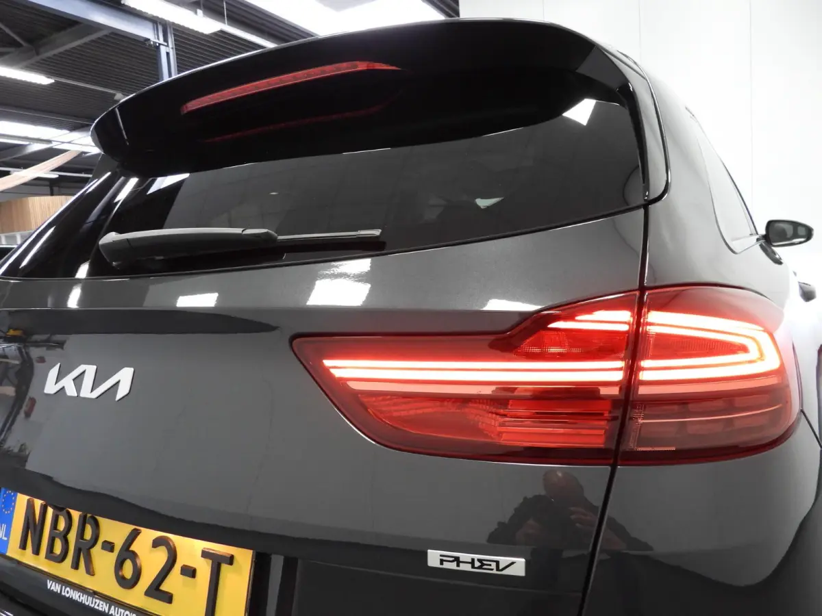 1.6 GDI PHEV Plug-In ExecutiveLine LEER/SCHUIFDAK/LED/17"LMV!