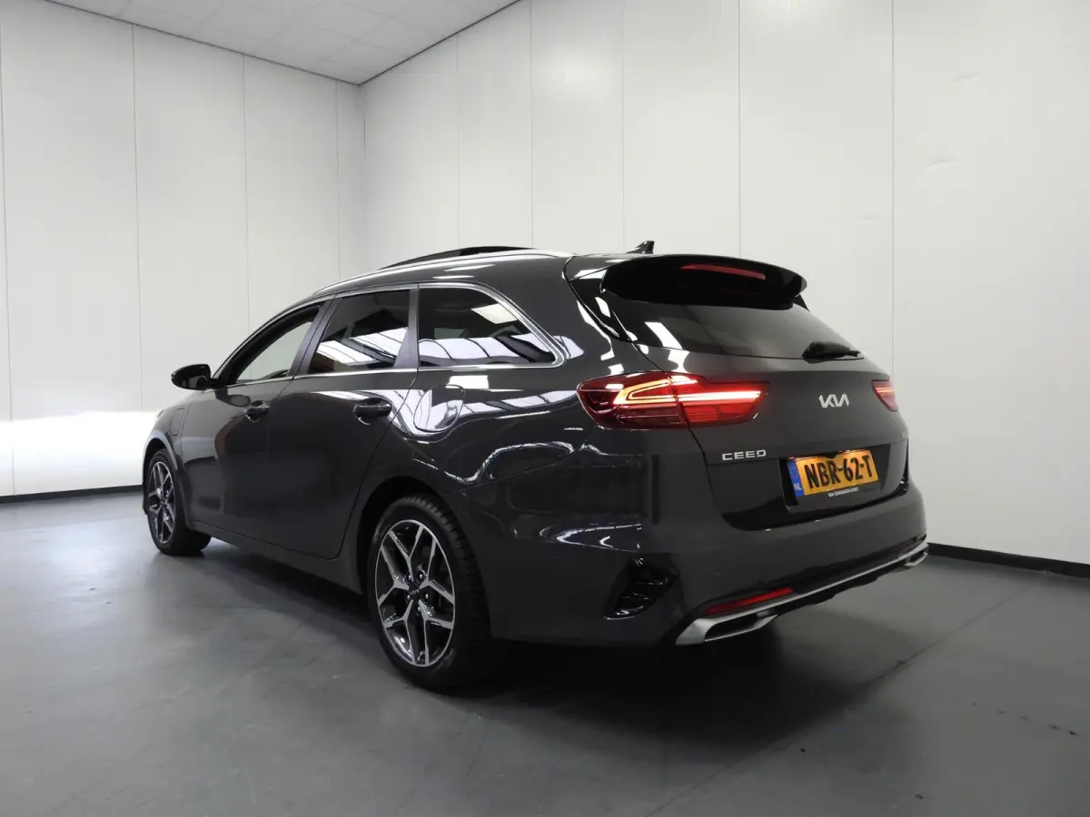 1.6 GDI PHEV Plug-In ExecutiveLine LEER/SCHUIFDAK/LED/17"LMV!