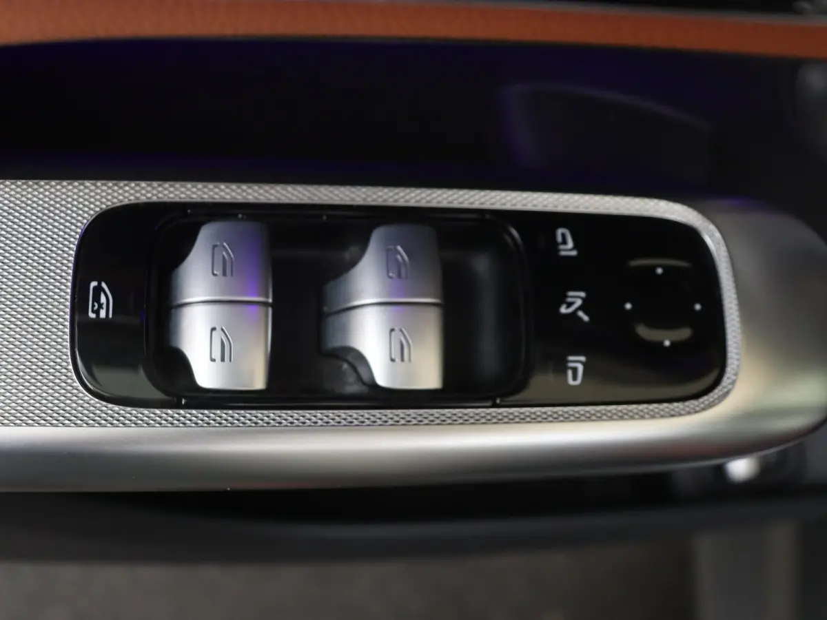 4MATIC AMG Line Premium Plus /Panoramadak /Burmester /360 Camera /HUD /Elek. Trekhaak