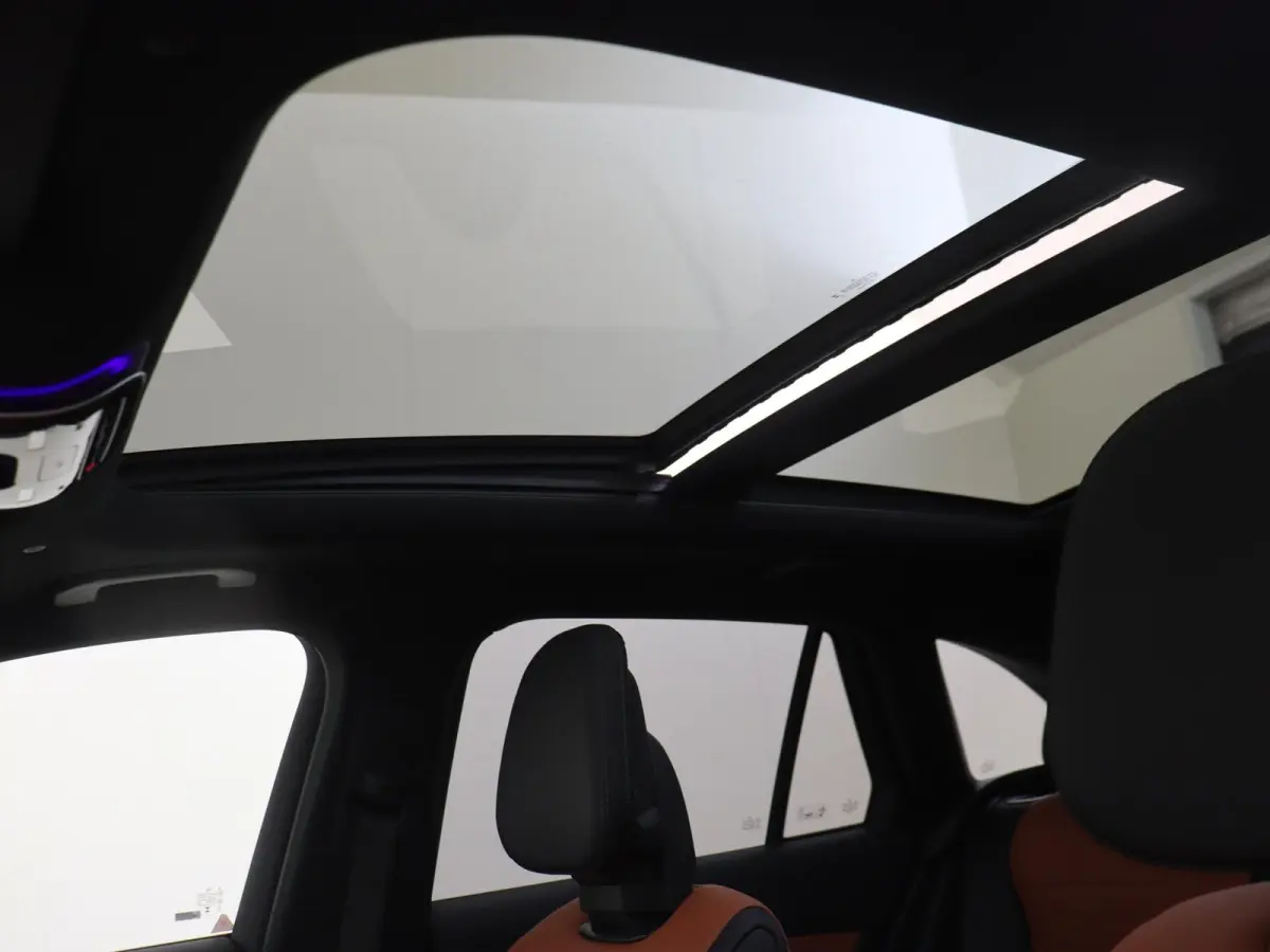 4MATIC AMG Line Premium Plus /Panoramadak /Burmester /360 Camera /HUD /Elek. Trekhaak