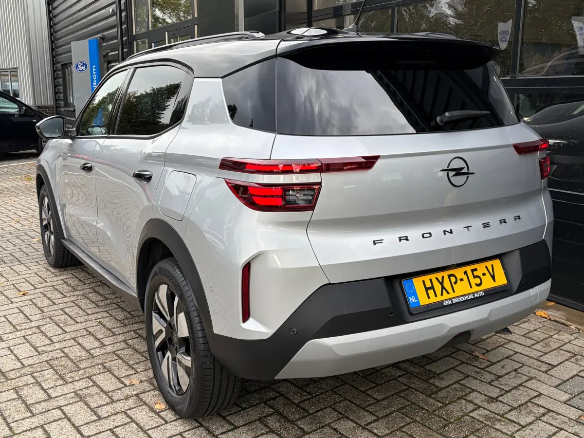 1.2 Turbo Hybrid 145 PK GS | 2+6 JAAR GARANTIE| STUUR, STOEL EN VOORRUITVERWARMING| DODEHOEK DETECTIE| COMFORTSTOELEN| NAVIGATIE + APPLE CARPLAY/ANDROID AUTO| CAMERA + PARKEERSENSOREN| DRAAD
