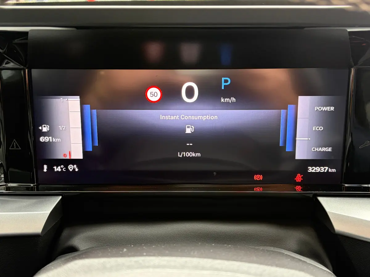 1.2 Turbo Hybrid 145 PK GS | 2+6 JAAR GARANTIE| STUUR, STOEL EN VOORRUITVERWARMING| DODEHOEK DETECTIE| COMFORTSTOELEN| NAVIGATIE + APPLE CARPLAY/ANDROID AUTO| CAMERA + PARKEERSENSOREN| DRAAD