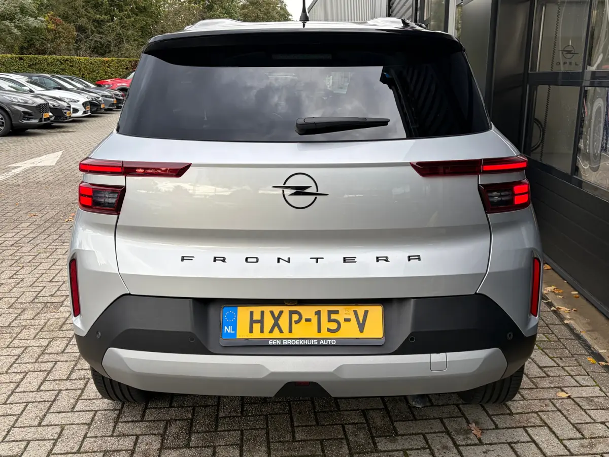 1.2 Turbo Hybrid 145 PK GS | 2+6 JAAR GARANTIE| STUUR, STOEL EN VOORRUITVERWARMING| DODEHOEK DETECTIE| COMFORTSTOELEN| NAVIGATIE + APPLE CARPLAY/ANDROID AUTO| CAMERA + PARKEERSENSOREN| DRAAD