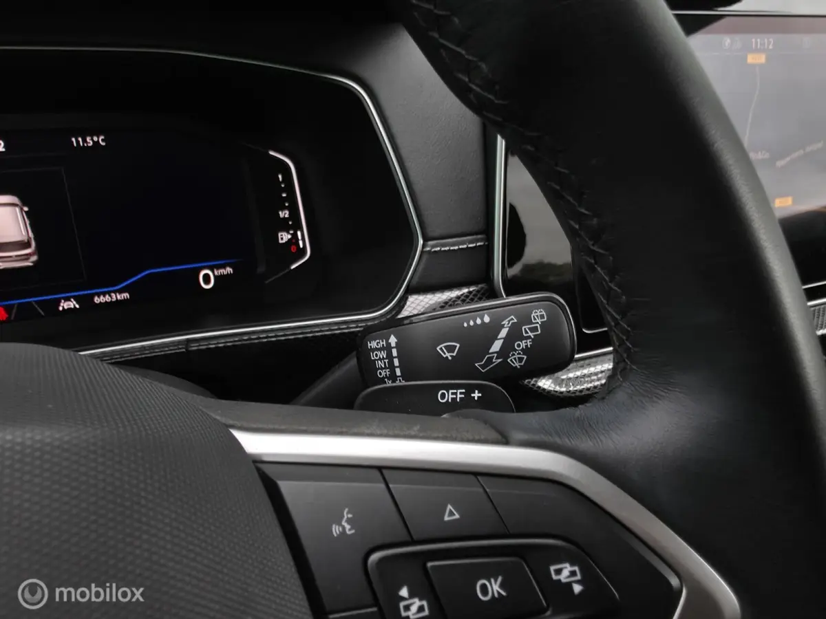 1.0 TSI R-Line / Luxe / Carplay / Camera