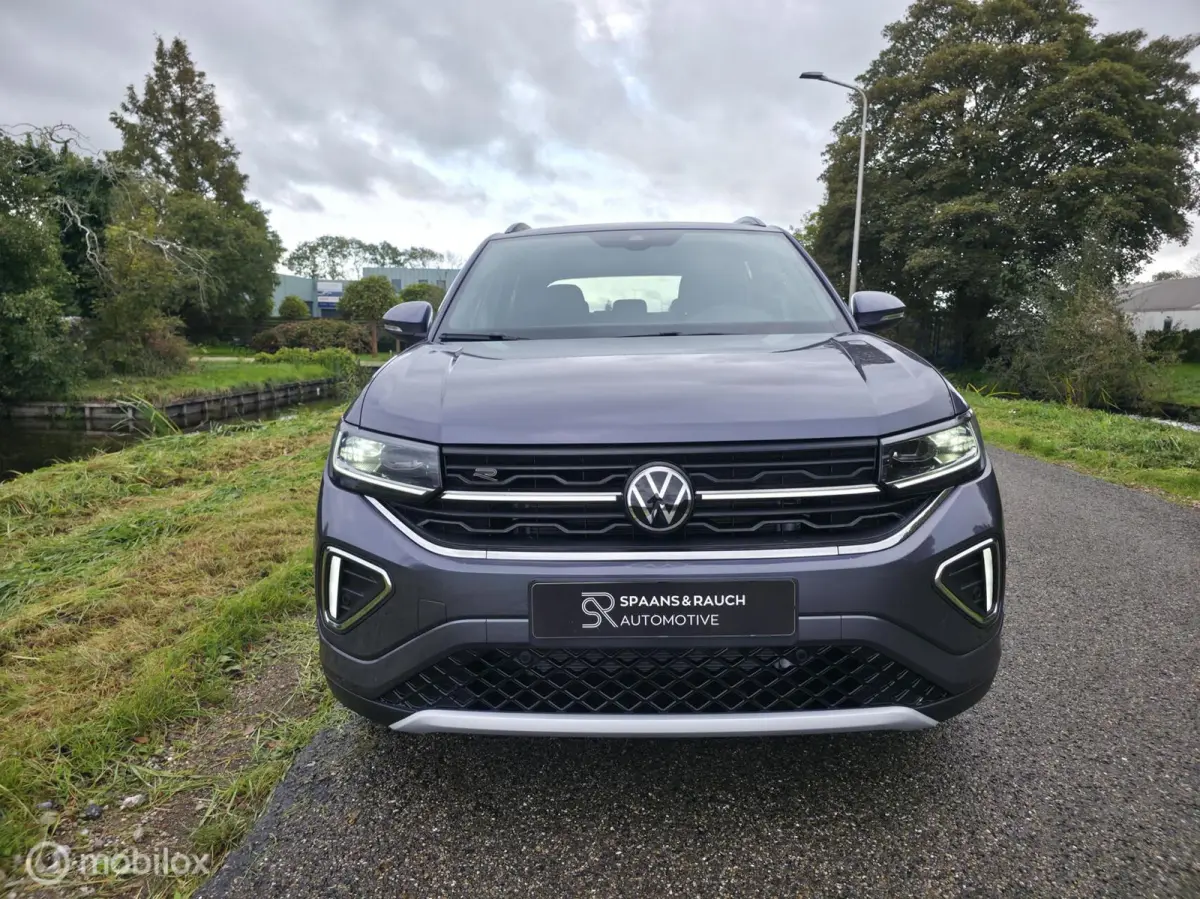 1.0 TSI R-Line / Luxe / Carplay / Camera