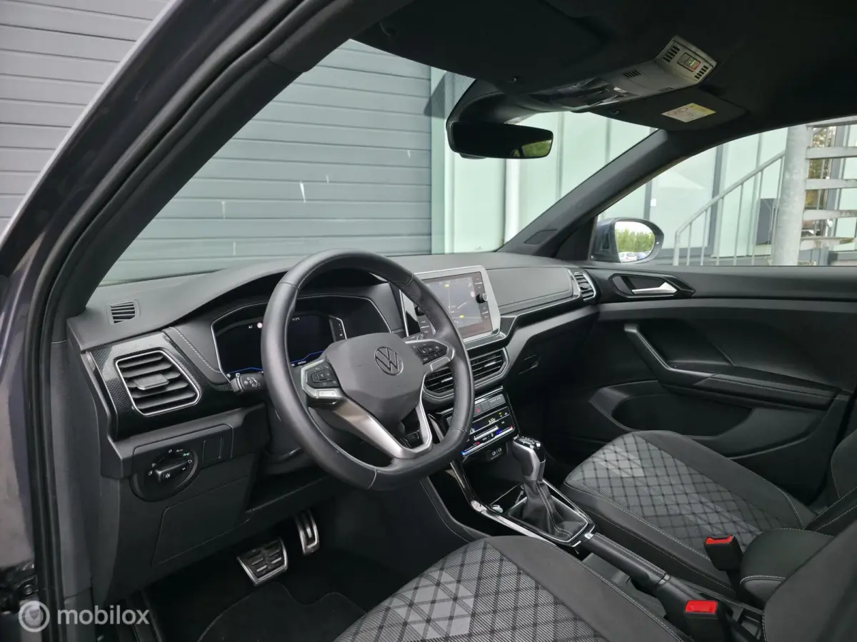 1.0 TSI R-Line / Luxe / Carplay / Camera