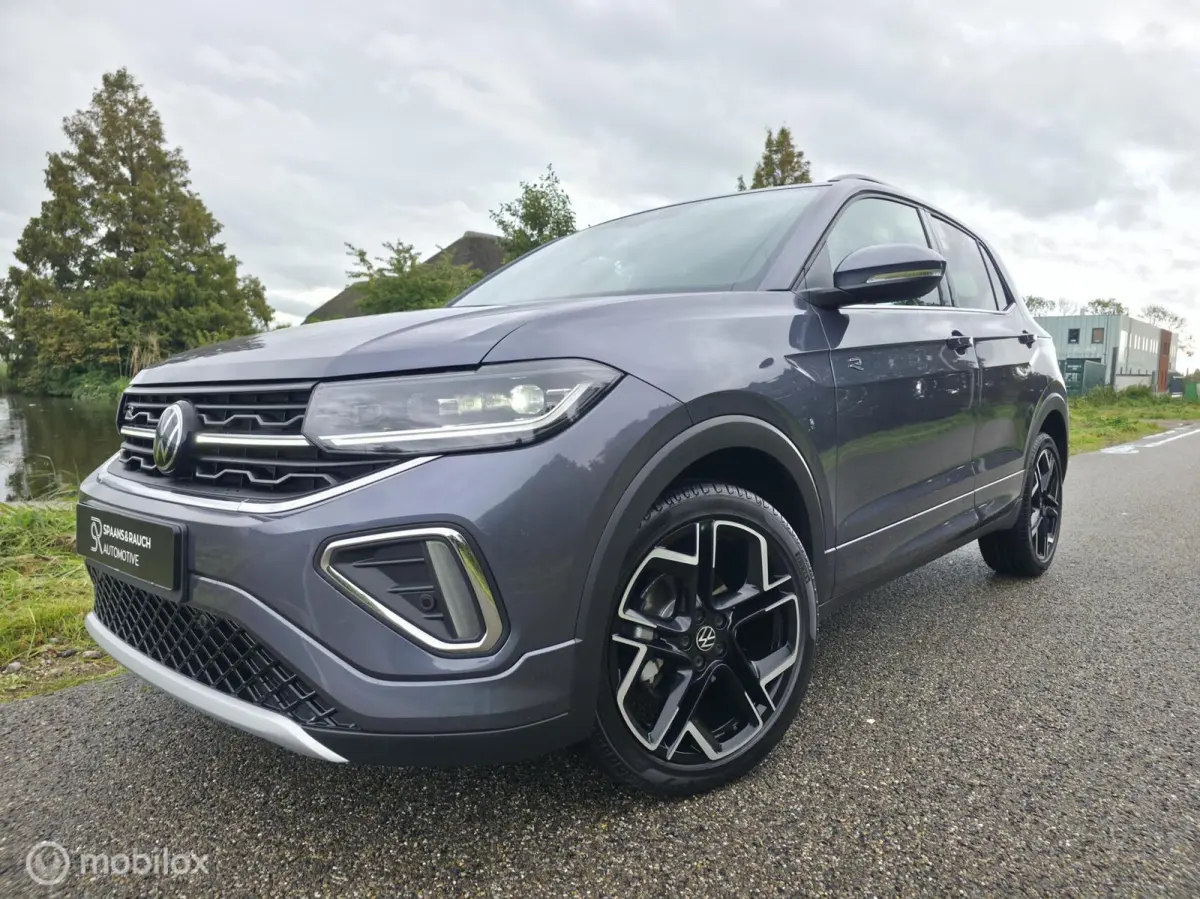 1.0 TSI R-Line / Luxe / Carplay / Camera