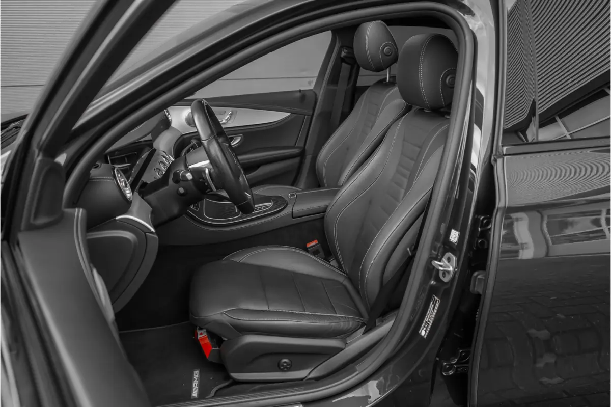 300 e AMG Line Night Pano Burmester ACC Trekhaak Camera 18"