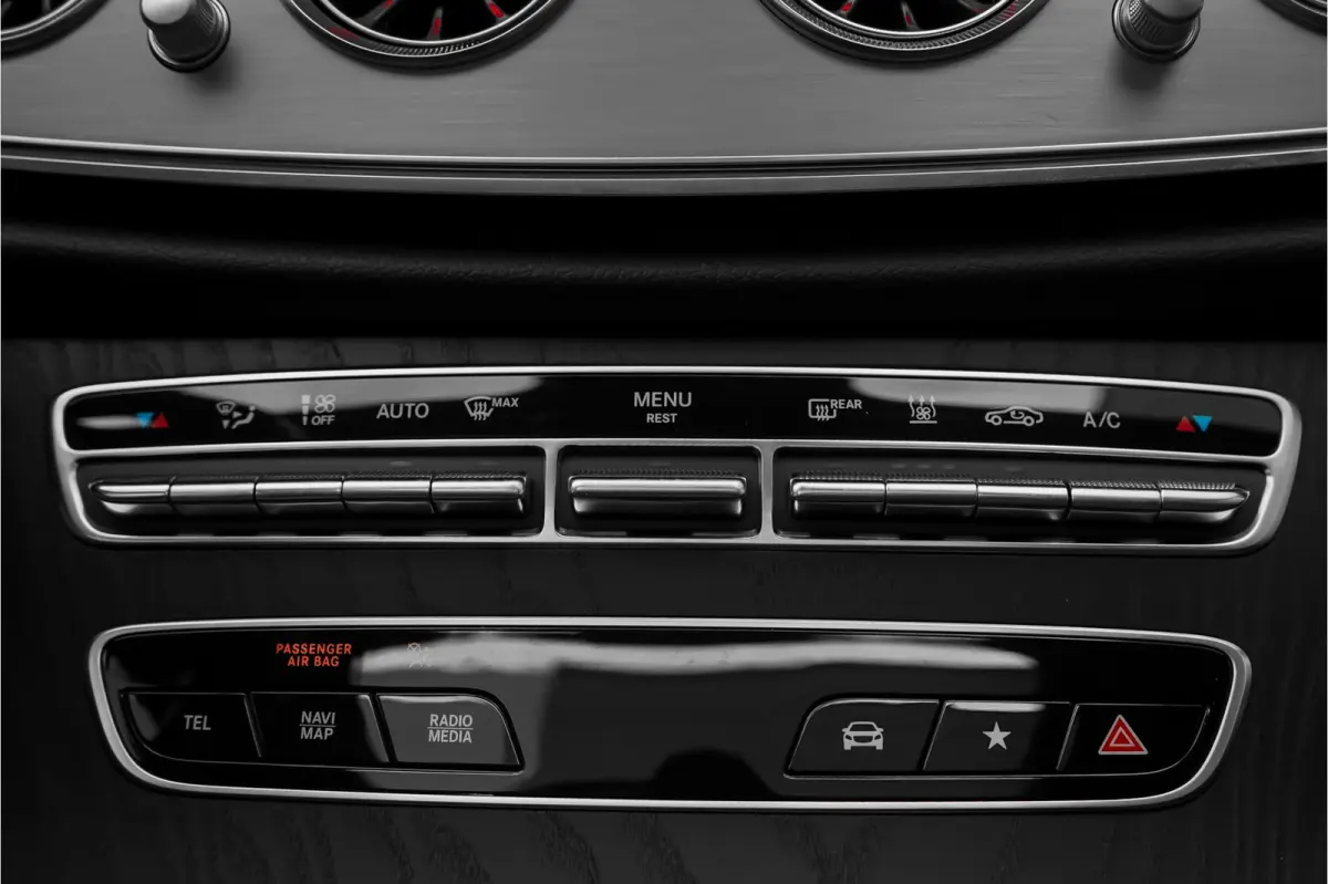 300 e AMG Line Night Pano Burmester ACC Trekhaak Camera 18"