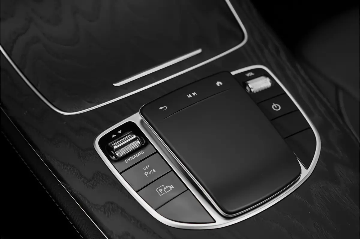 300 e AMG Line Night Pano Burmester ACC Trekhaak Camera 18"