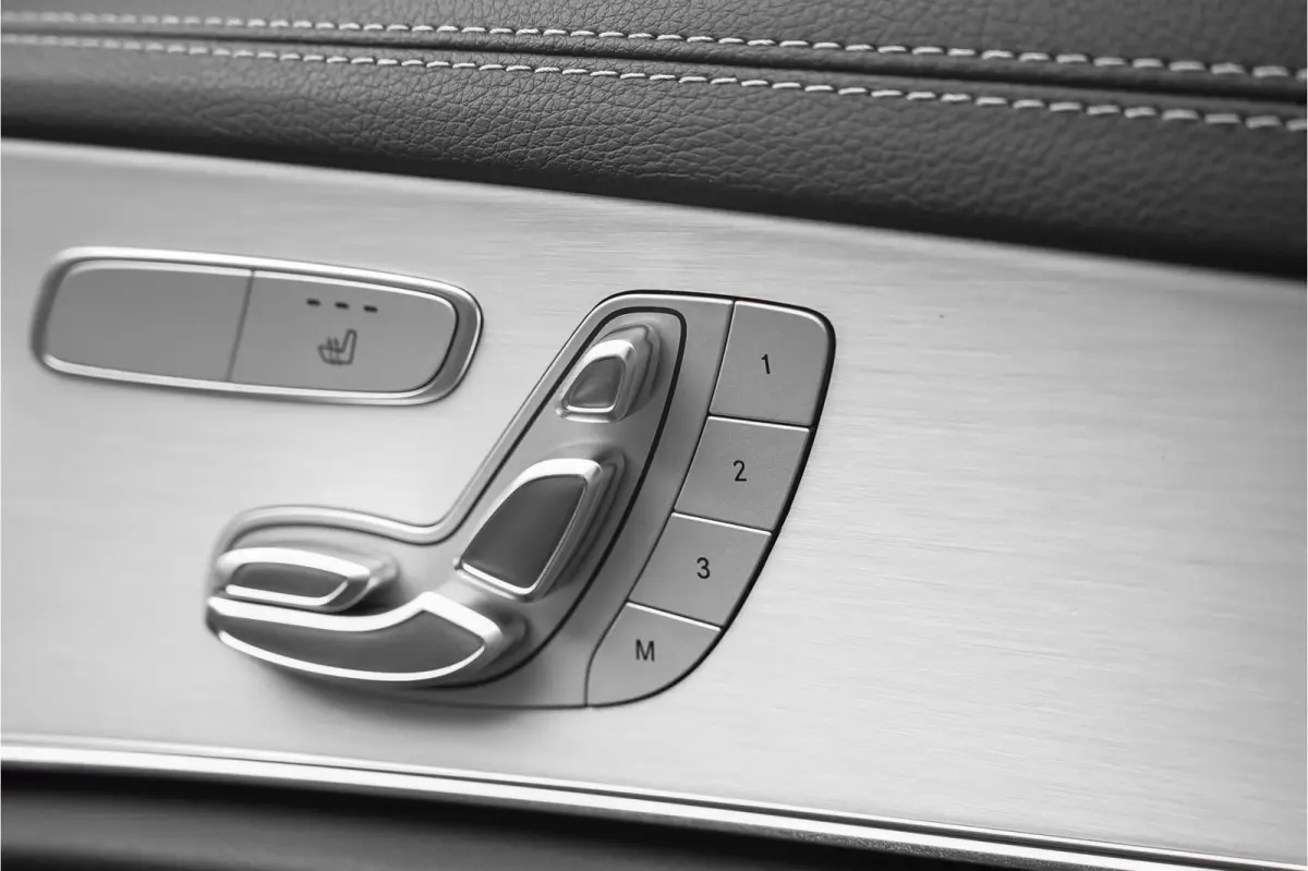300 e AMG Line Night Pano Burmester ACC Trekhaak Camera 18"