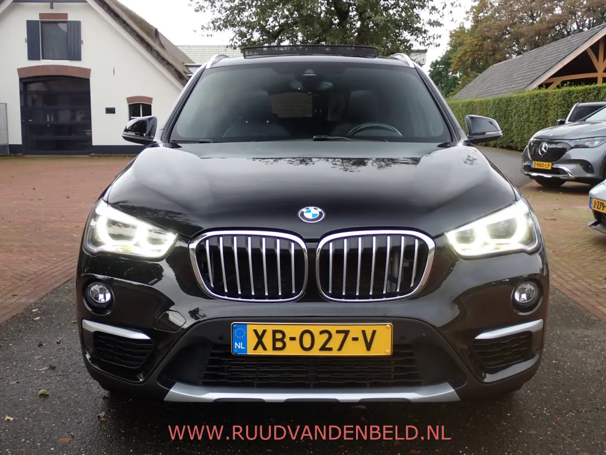 2.0i S-DRIVE PANODAK / CAMERA / HEAD-UP / SPORTLEER