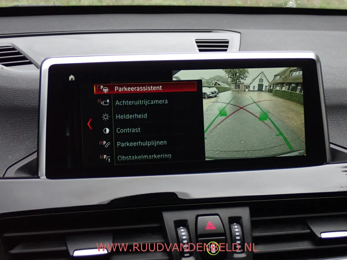 2.0i S-DRIVE PANODAK / CAMERA / HEAD-UP / SPORTLEER