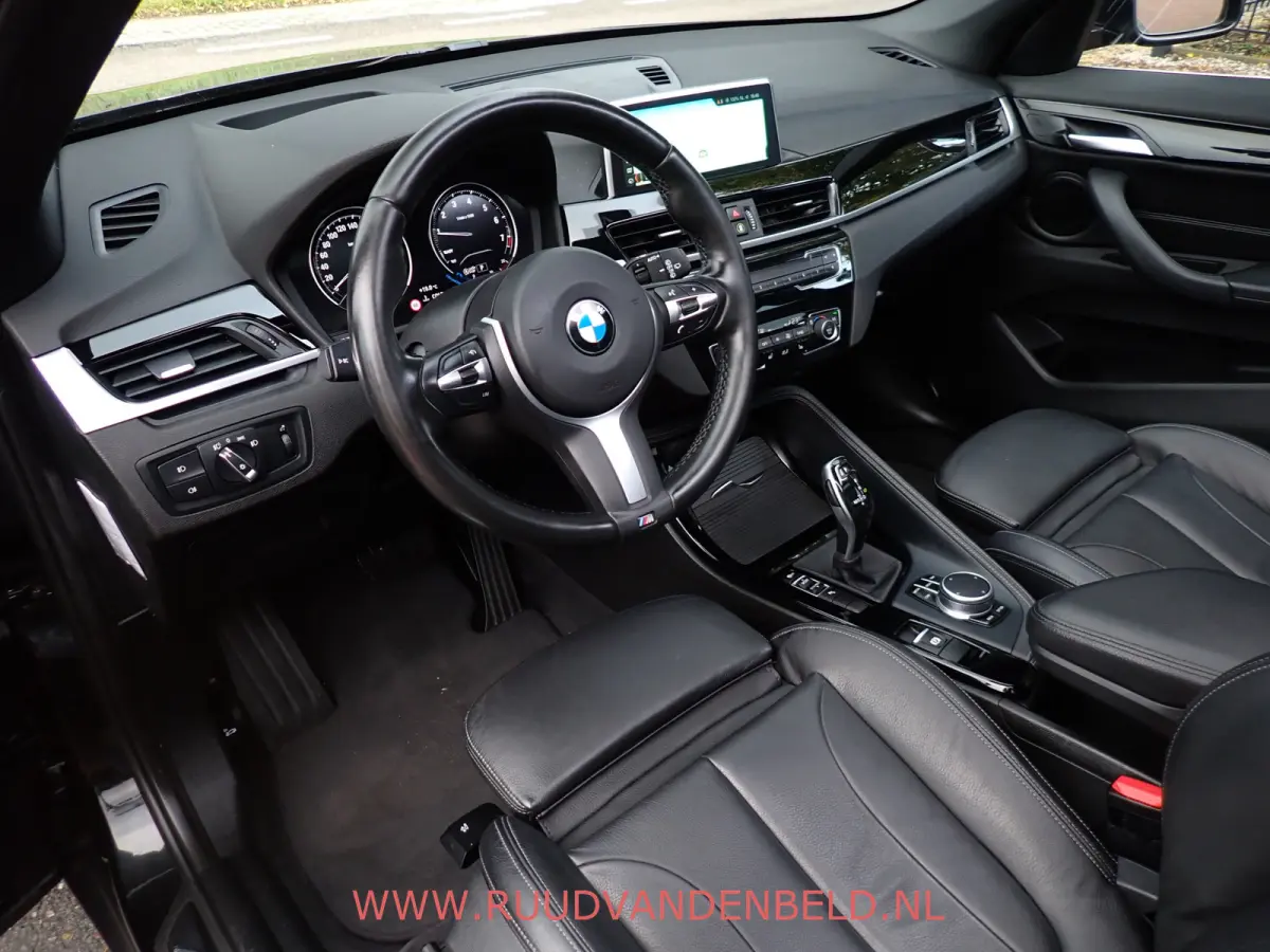 2.0i S-DRIVE PANODAK / CAMERA / HEAD-UP / SPORTLEER
