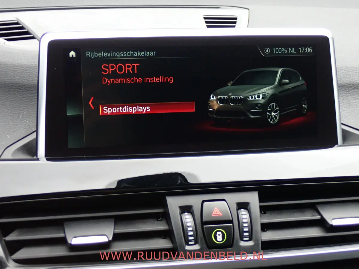 2.0i S-DRIVE PANODAK / CAMERA / HEAD-UP / SPORTLEER