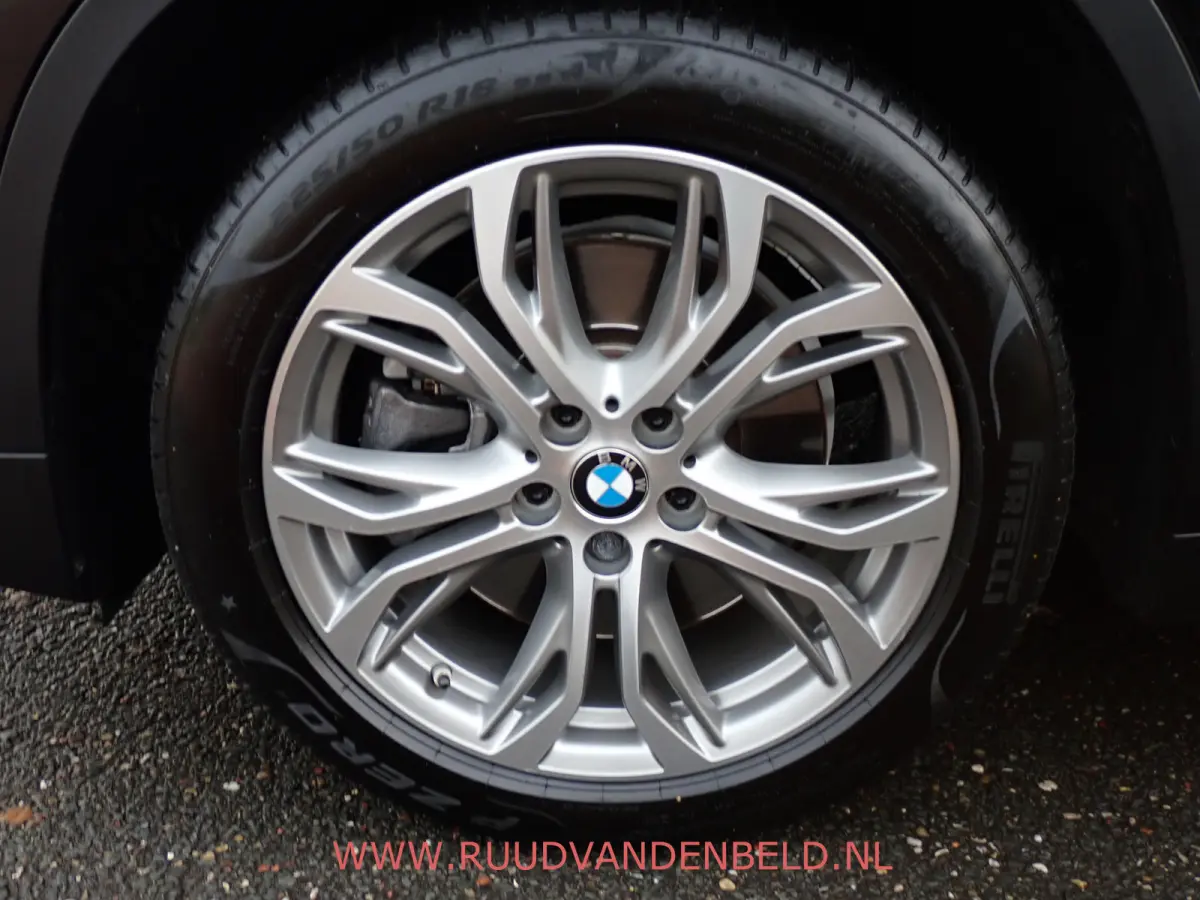 2.0i S-DRIVE PANODAK / CAMERA / HEAD-UP / SPORTLEER