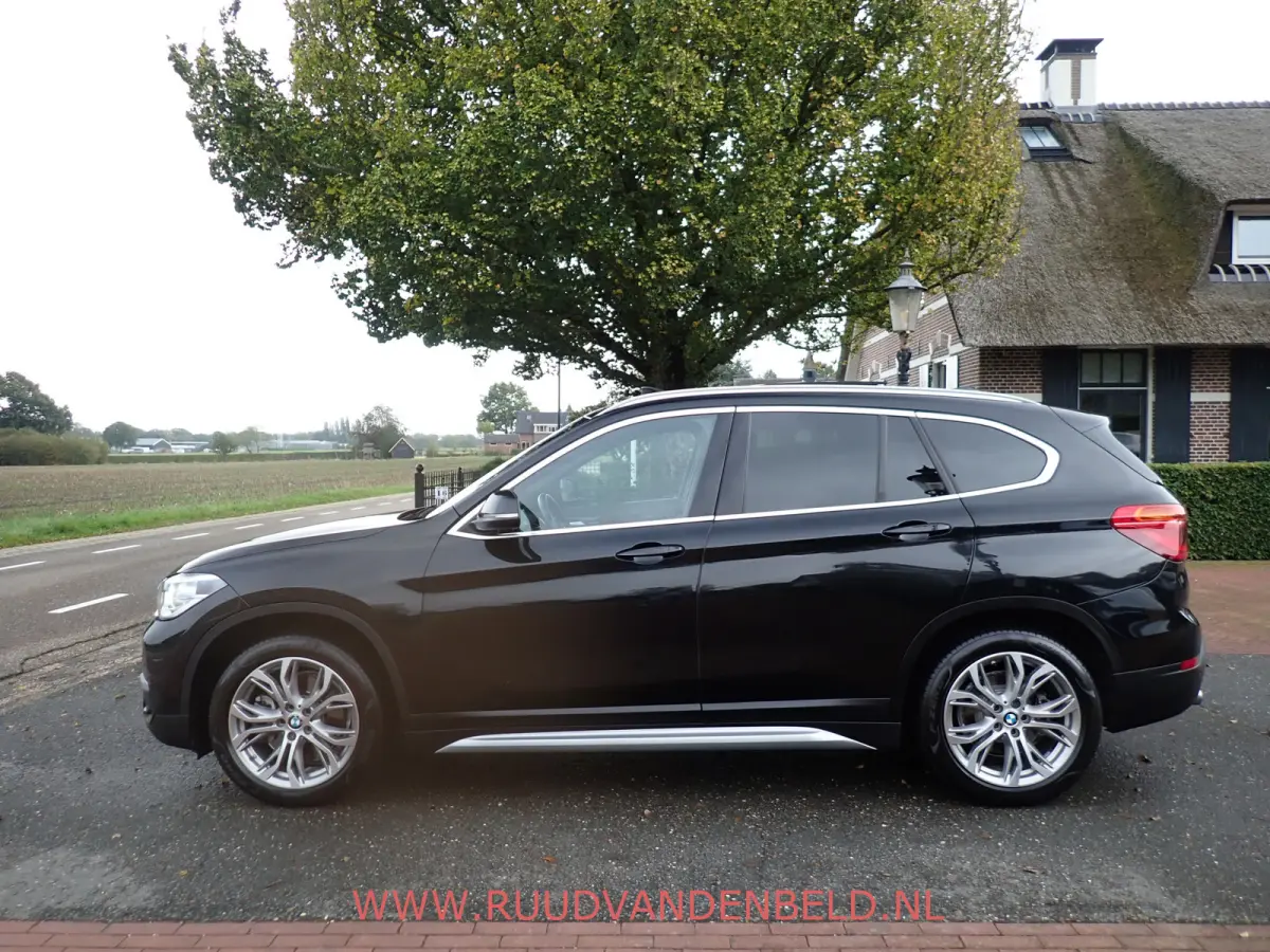 2.0i S-DRIVE PANODAK / CAMERA / HEAD-UP / SPORTLEER