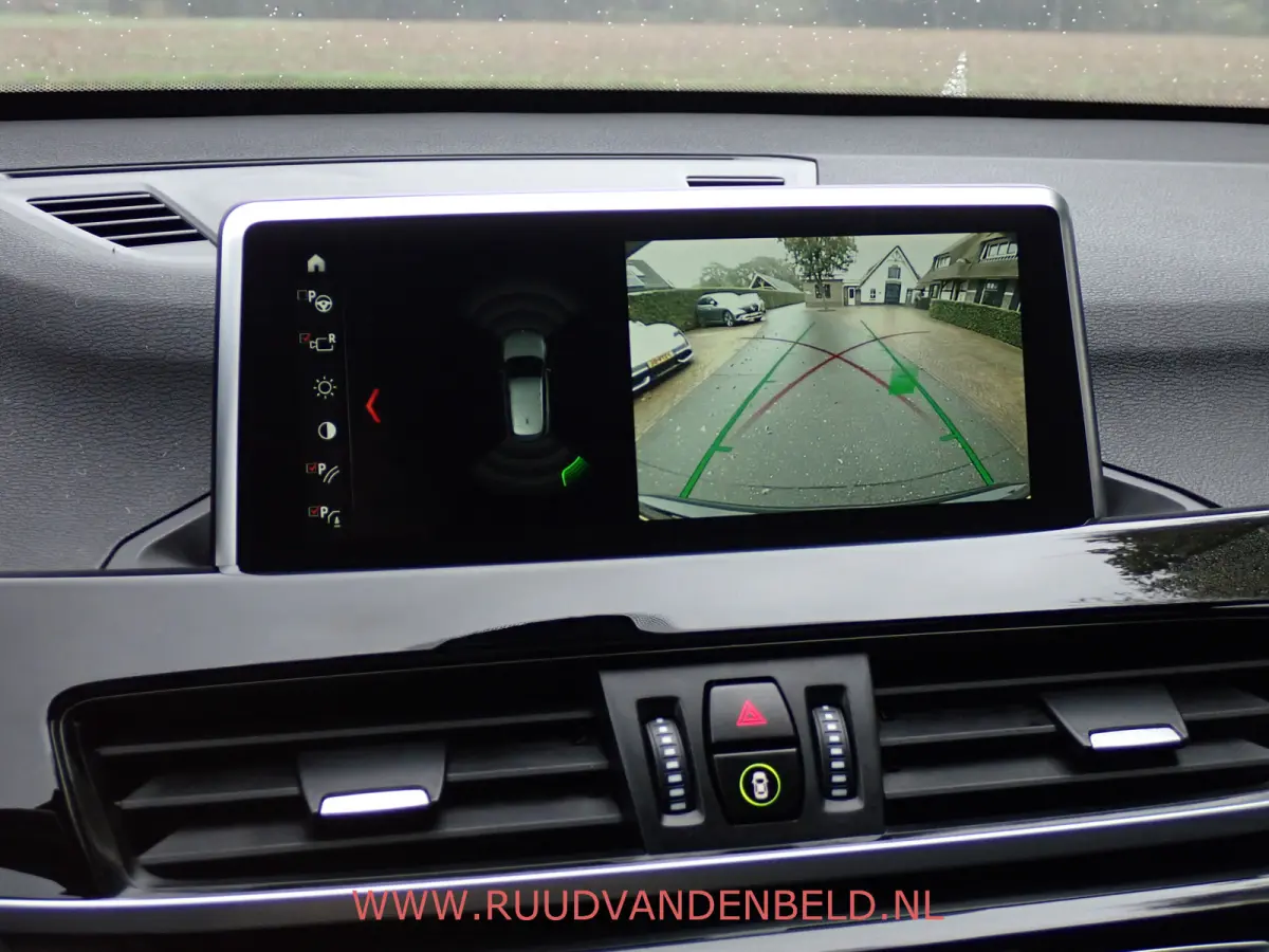 2.0i S-DRIVE PANODAK / CAMERA / HEAD-UP / SPORTLEER
