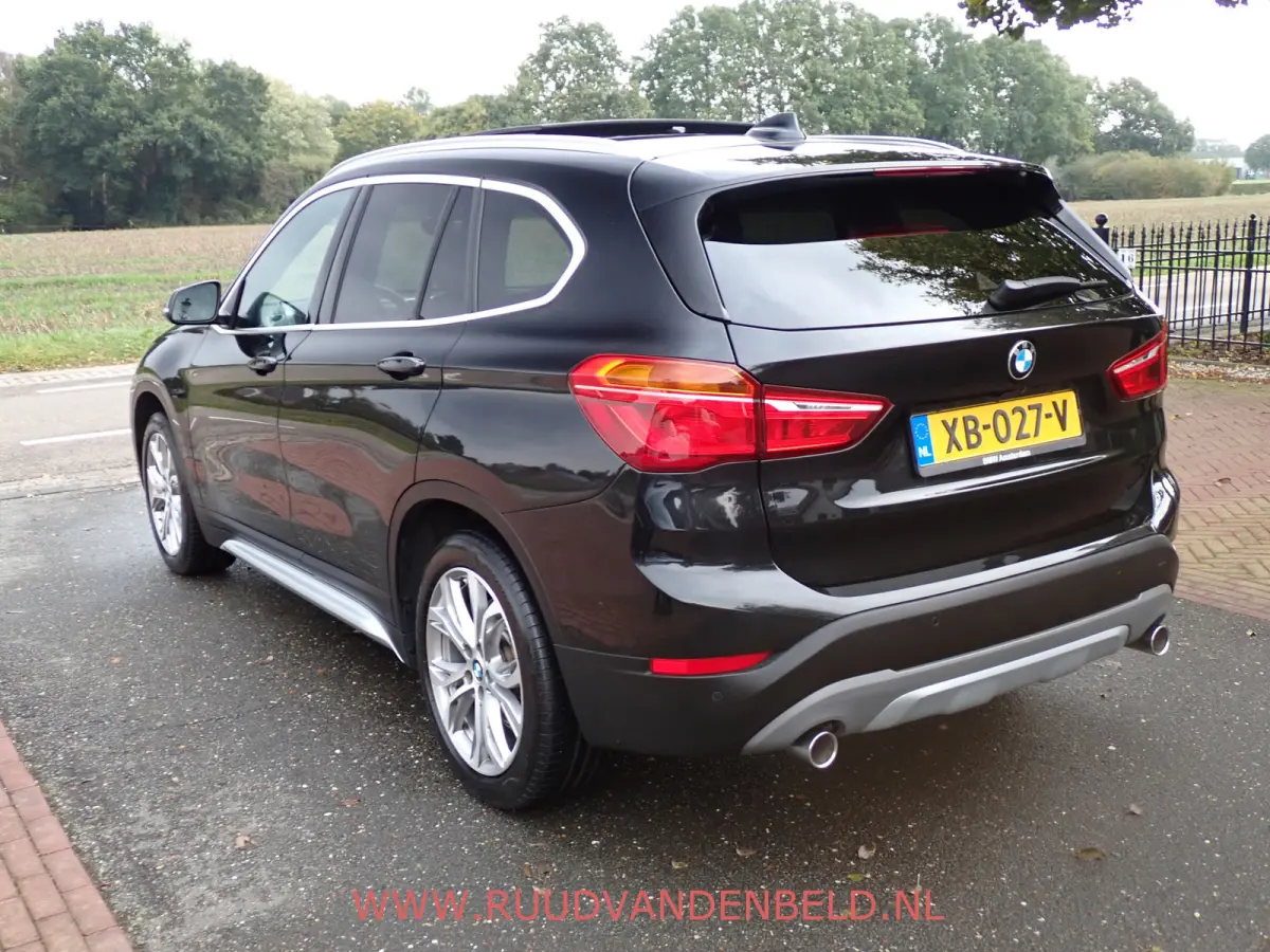2.0i S-DRIVE PANODAK / CAMERA / HEAD-UP / SPORTLEER