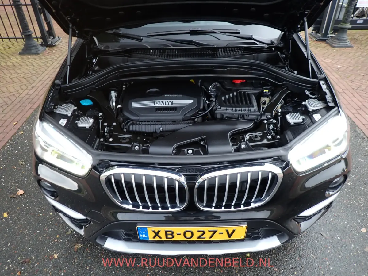 2.0i S-DRIVE PANODAK / CAMERA / HEAD-UP / SPORTLEER