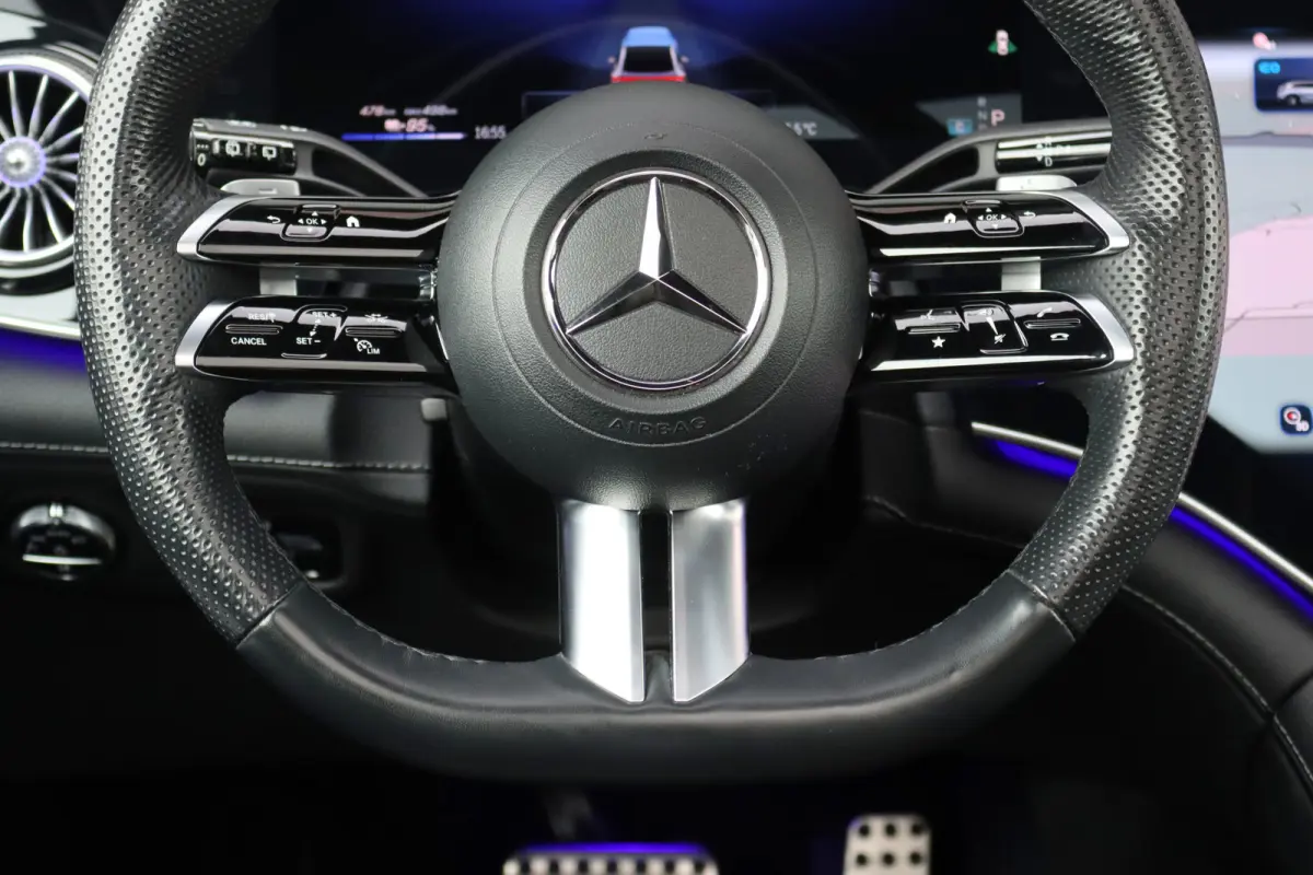 500 4MATIC AMG Line Premium 91 kWh | Hyperscreen | Distronic+ | Nappa Leder | Stoelventilatie | Trekhaak | Burmester | Digital Light | Panoramadak | Keyless Go |