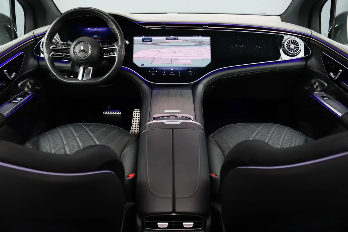 500 4MATIC AMG Line Premium 91 kWh | Hyperscreen | Distronic+ | Nappa Leder | Stoelventilatie | Trekhaak | Burmester | Digital Light | Panoramadak | Keyless Go |