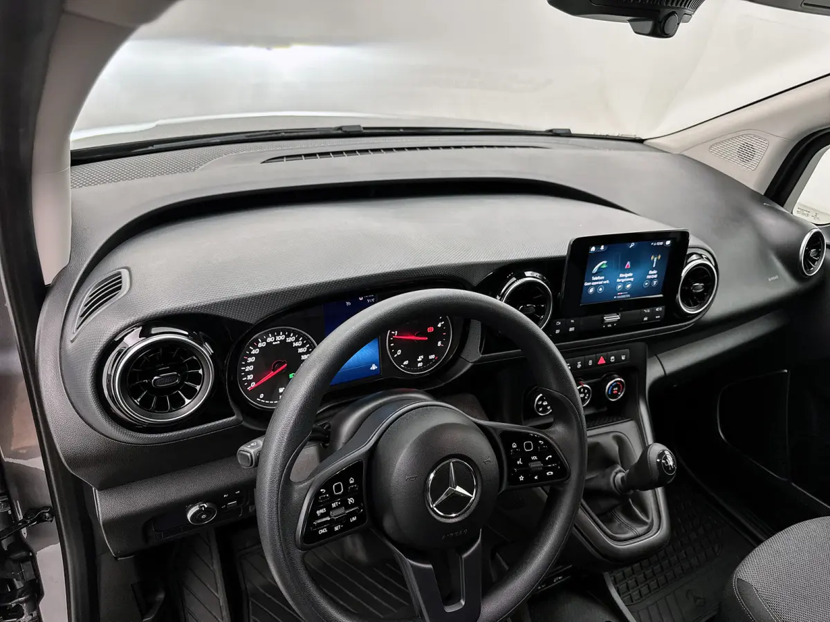 110 CDI L1 Pro Navigatie Camera Cruise control Carplay Led