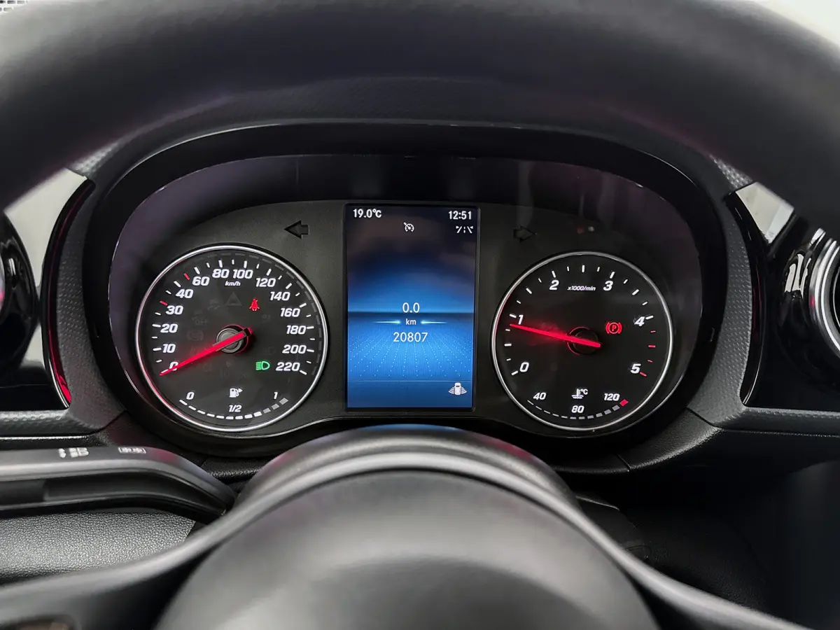 110 CDI L1 Pro Navigatie Camera Cruise control Carplay Led