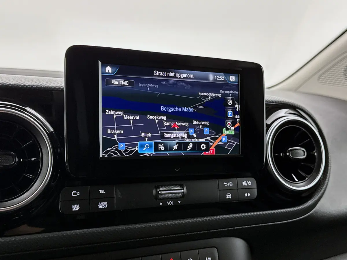 110 CDI L1 Pro Navigatie Camera Cruise control Carplay Led