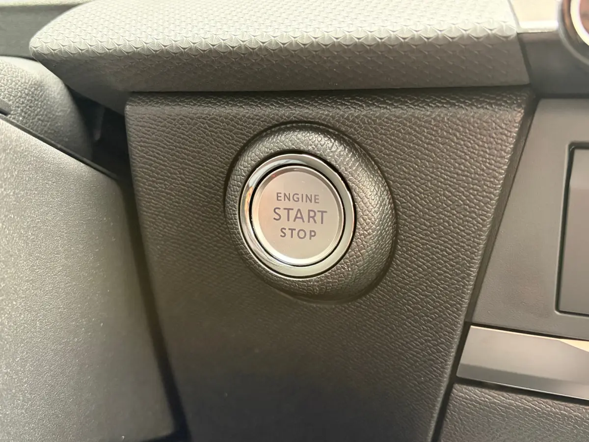 1.2 Turbo Hybrid 145 PK GS Aut. | ELEK. SCHUIF-/KANTELDAK| HEAD-UP DISPLAY| 360* CAMERA| MATRIX LED| AGR-COMFORTSTOELEN| ADAPTIEVE CRUISE CONTROL| DODEHOEK DETECTIE| SFEERVERLICHTING| STUUR,