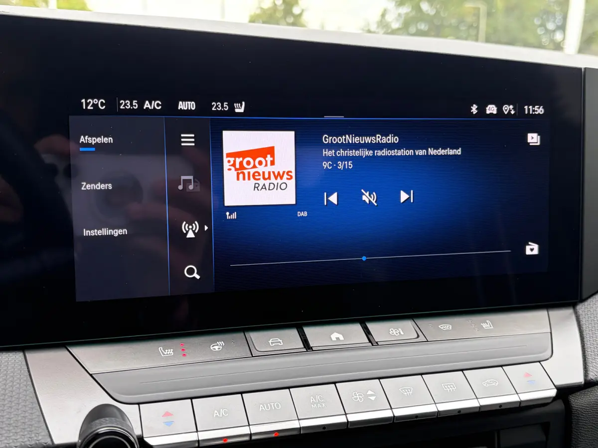 1.2 Turbo Hybrid 145 PK GS Aut. | ELEK. SCHUIF-/KANTELDAK| HEAD-UP DISPLAY| 360* CAMERA| MATRIX LED| AGR-COMFORTSTOELEN| ADAPTIEVE CRUISE CONTROL| DODEHOEK DETECTIE| SFEERVERLICHTING| STUUR,