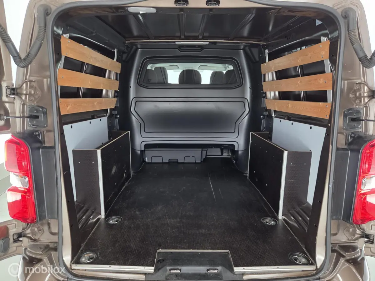 Bestel 231L 2.0 HDI DC Premium Pack 2xschuifdeur|marge|5pers.|nav|cam|lmv16