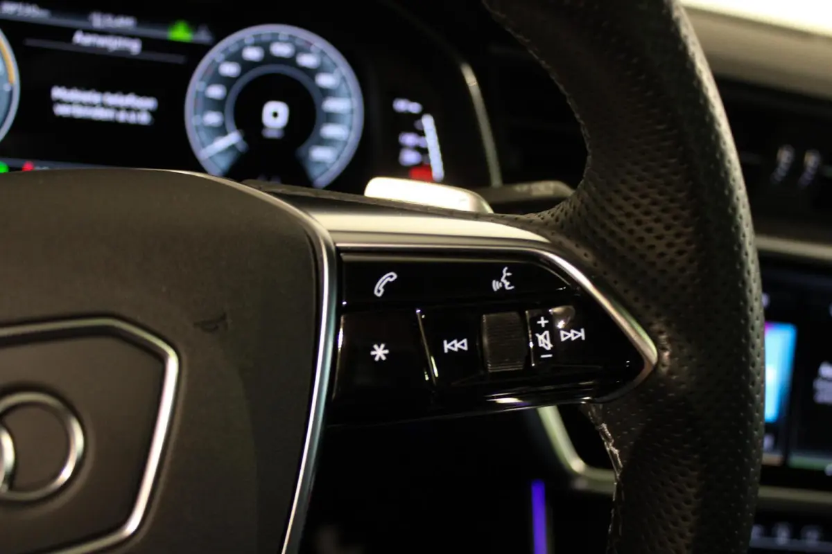55 TFSI e Competition PANO | B&O | HUD