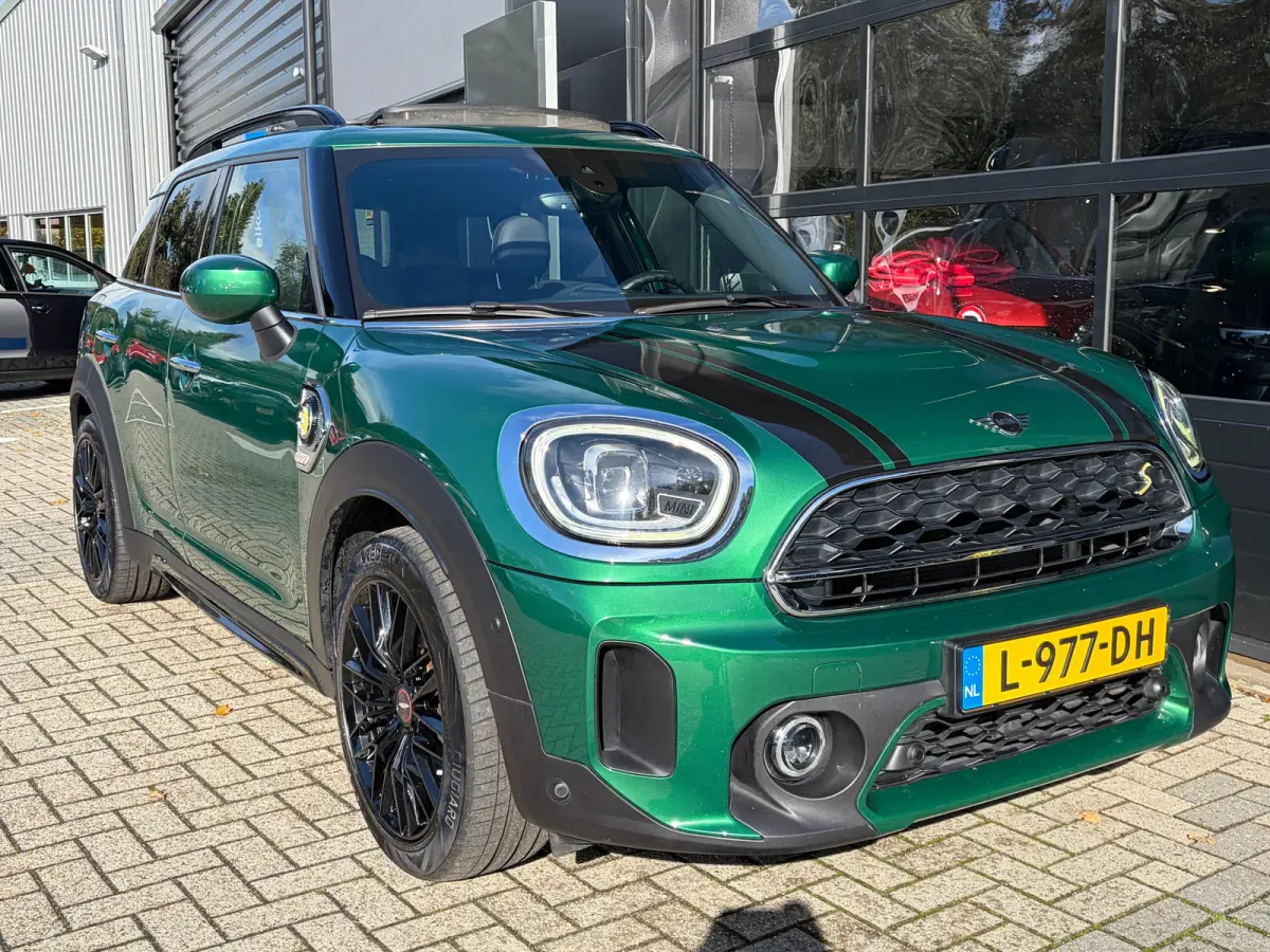 1.5 Cooper ALL4 220 PK Chili JCW | TREKHAAK AFNB.| ELEK. SCHUIF-/KANTELDAK| JOHN COOPER WORKS| LEDER MET STOELVERWARMING| HEAD-UP DISPLAY| ADAPTIEVE CRUISE CONTROL| ELEK. KOFFERKLEP| KEYLESS