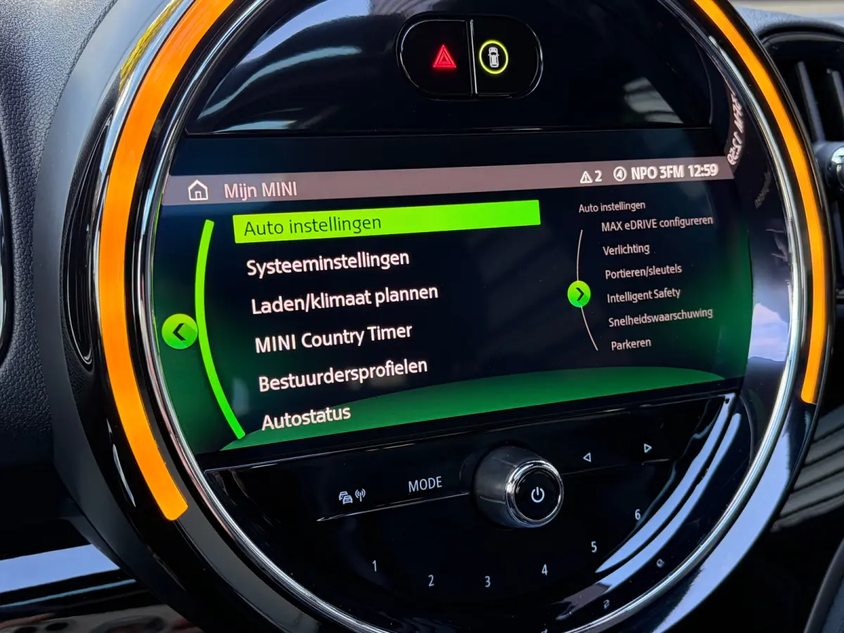 1.5 Cooper ALL4 220 PK Chili JCW | TREKHAAK AFNB.| ELEK. SCHUIF-/KANTELDAK| JOHN COOPER WORKS| LEDER MET STOELVERWARMING| HEAD-UP DISPLAY| ADAPTIEVE CRUISE CONTROL| ELEK. KOFFERKLEP| KEYLESS