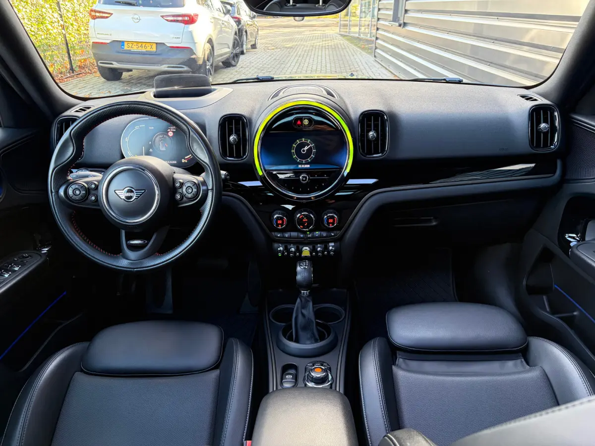 1.5 Cooper ALL4 220 PK Chili JCW | TREKHAAK AFNB.| ELEK. SCHUIF-/KANTELDAK| JOHN COOPER WORKS| LEDER MET STOELVERWARMING| HEAD-UP DISPLAY| ADAPTIEVE CRUISE CONTROL| ELEK. KOFFERKLEP| KEYLESS