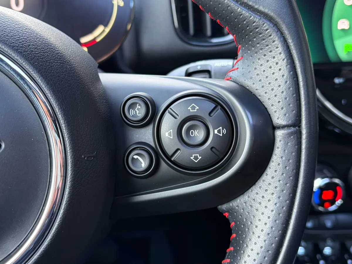 1.5 Cooper ALL4 220 PK Chili JCW | TREKHAAK AFNB.| ELEK. SCHUIF-/KANTELDAK| JOHN COOPER WORKS| LEDER MET STOELVERWARMING| HEAD-UP DISPLAY| ADAPTIEVE CRUISE CONTROL| ELEK. KOFFERKLEP| KEYLESS