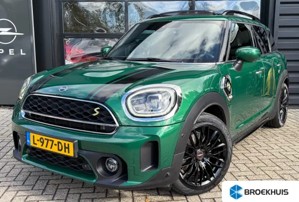 1.5 Cooper ALL4 220 PK Chili JCW | TREKHAAK AFNB.| ELEK. SCHUIF-/KANTELDAK| JOHN COOPER WORKS| LEDER MET STOELVERWARMING| HEAD-UP DISPLAY| ADAPTIEVE CRUISE CONTROL| ELEK. KOFFERKLEP| KEYLESS