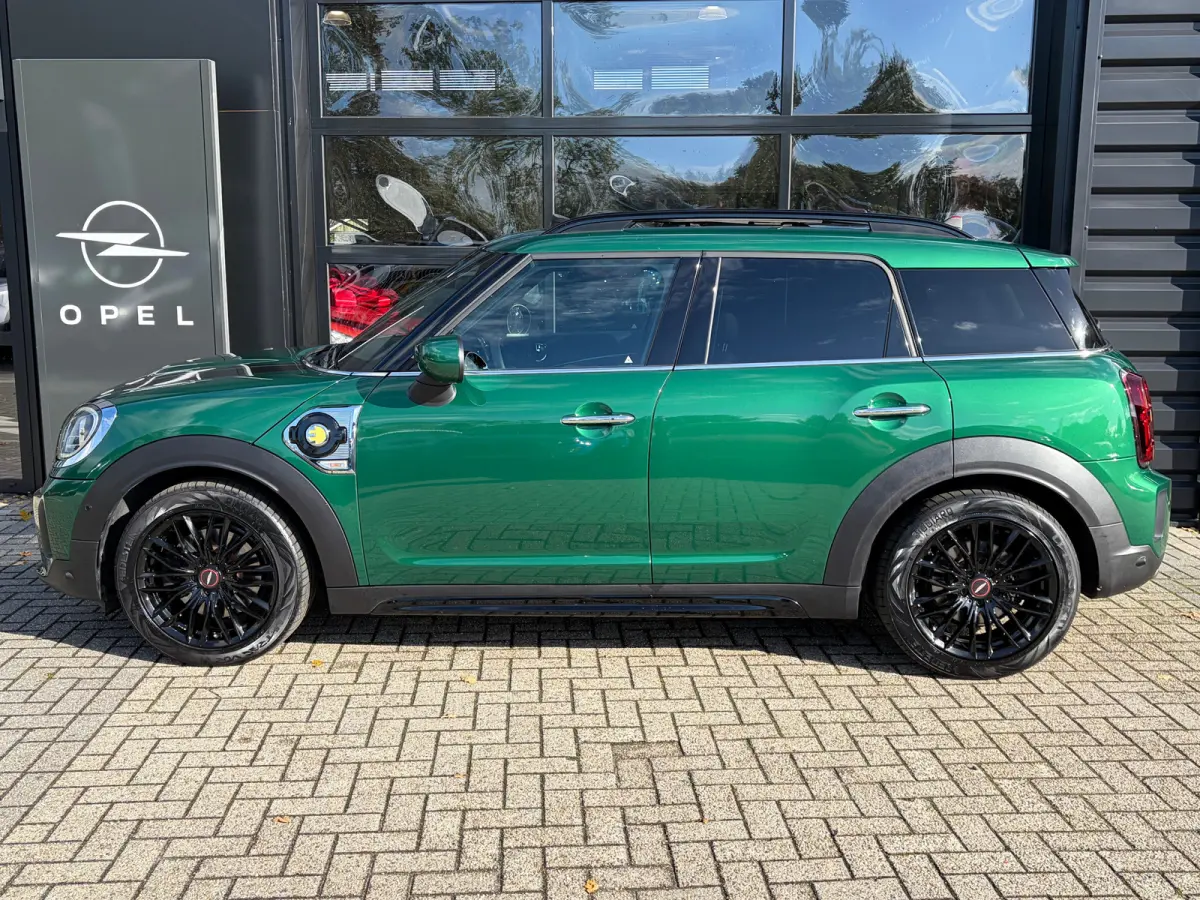 1.5 Cooper ALL4 220 PK Chili JCW | TREKHAAK AFNB.| ELEK. SCHUIF-/KANTELDAK| JOHN COOPER WORKS| LEDER MET STOELVERWARMING| HEAD-UP DISPLAY| ADAPTIEVE CRUISE CONTROL| ELEK. KOFFERKLEP| KEYLESS
