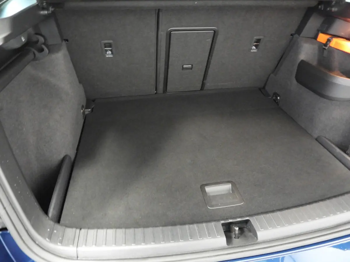 1.5 TSI Aut. Business Edition NAVI/CAMERA/WINTERPACK/LED/17"LMV!