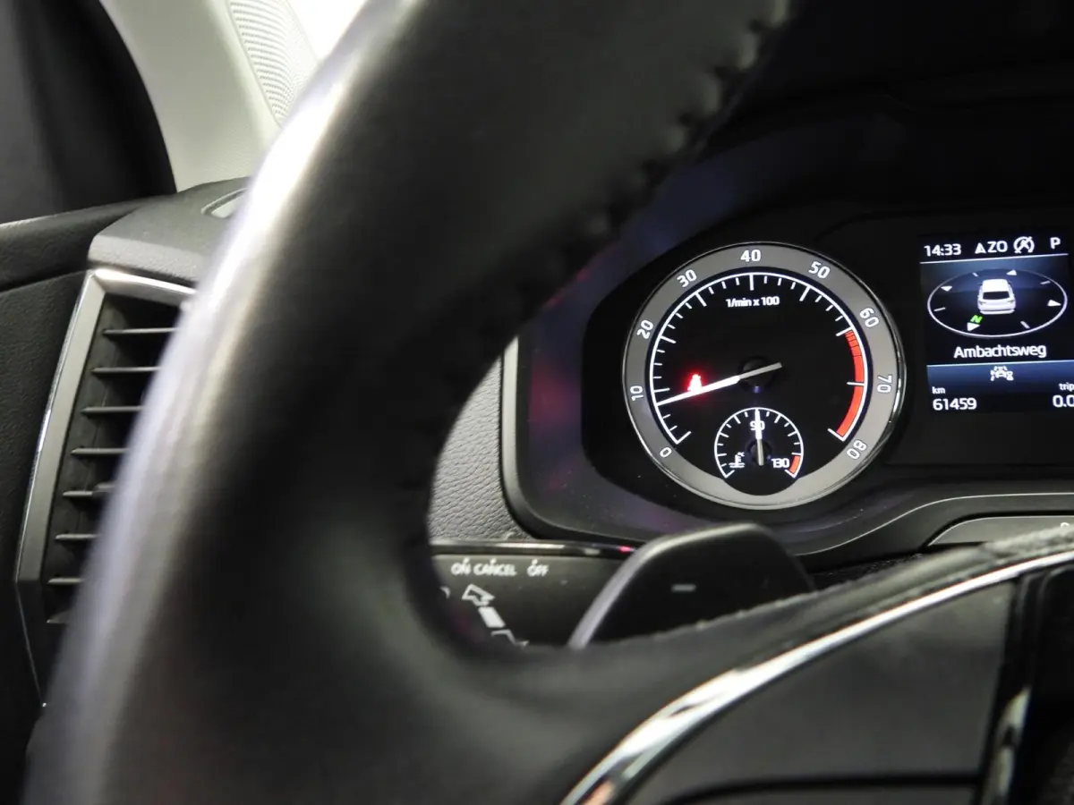 1.5 TSI Aut. Business Edition NAVI/CAMERA/WINTERPACK/LED/17"LMV!