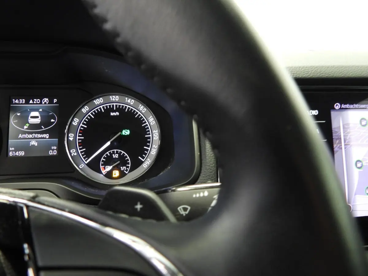 1.5 TSI Aut. Business Edition NAVI/CAMERA/WINTERPACK/LED/17"LMV!