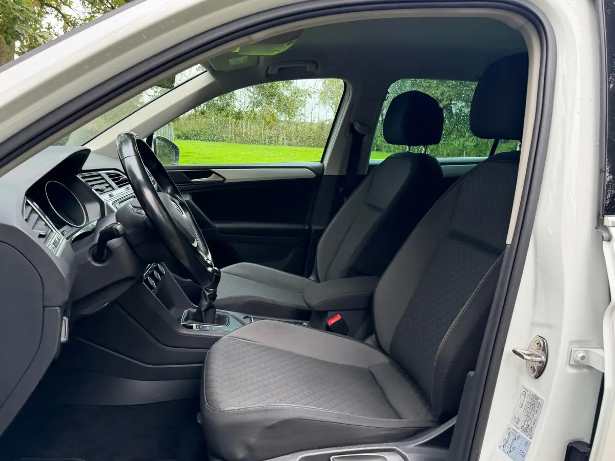 1.4 TSI ACT Comfortline Business R | Navi + Cruise + Clima Nu € 15.975,-