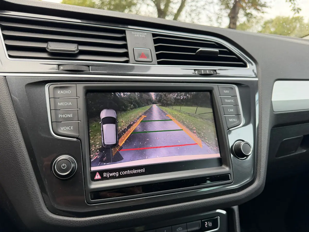1.4 TSI ACT Comfortline Business R | Navi + Cruise + Clima Nu € 15.975,-
