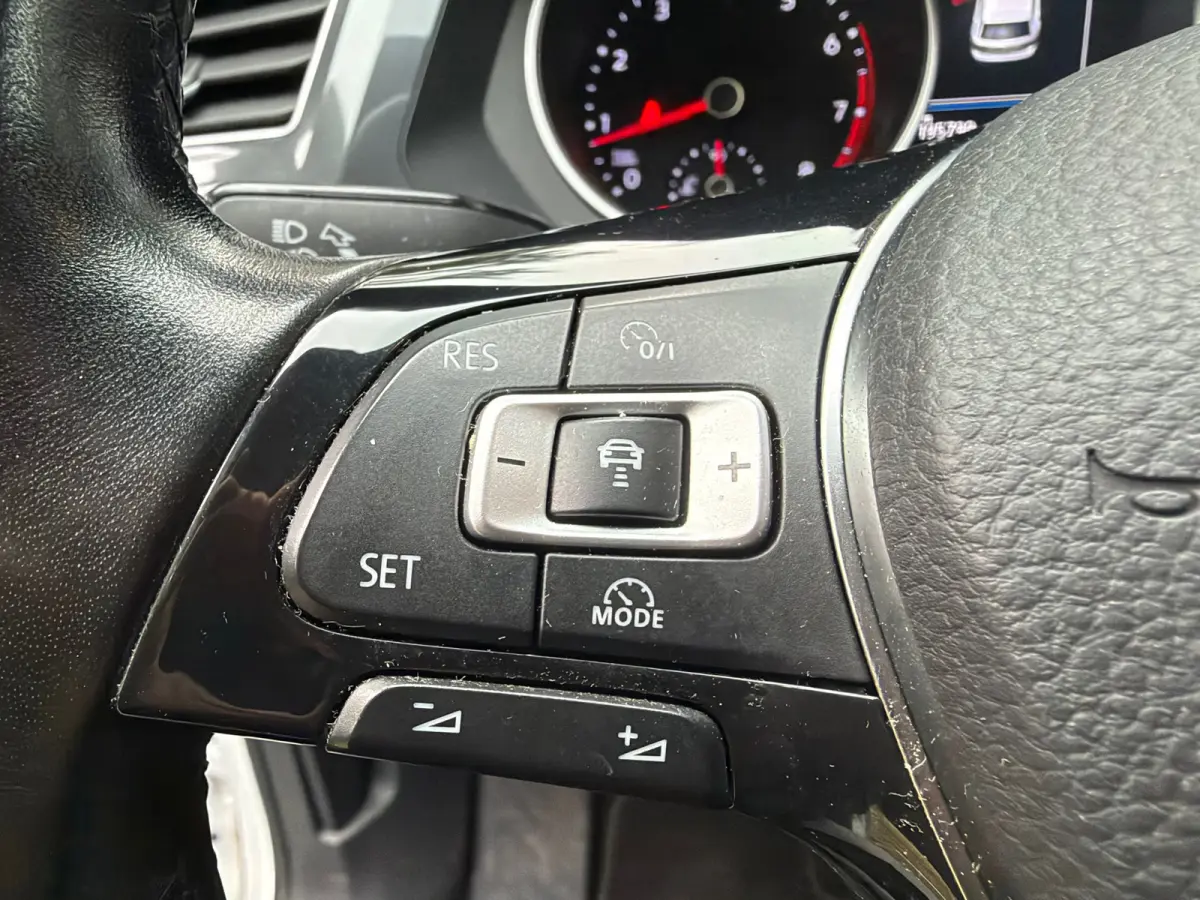 1.4 TSI ACT Comfortline Business R | Navi + Cruise + Clima Nu € 15.975,-