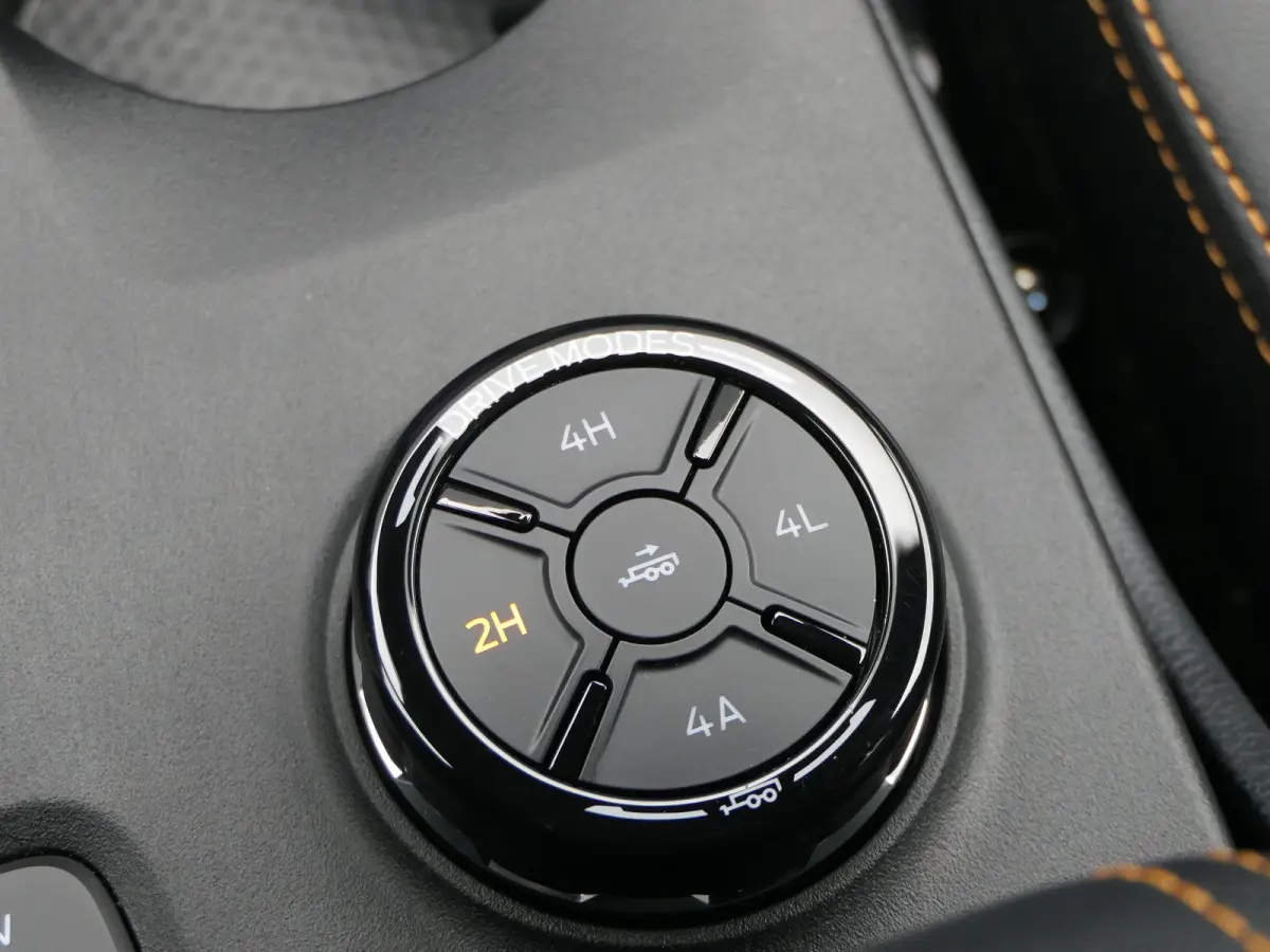 Wildtrak 2.3 PHEV | Power Rollertop | Camera | Stoelverwarming | CarPlay/Android Auto | Leder | Trekhaak