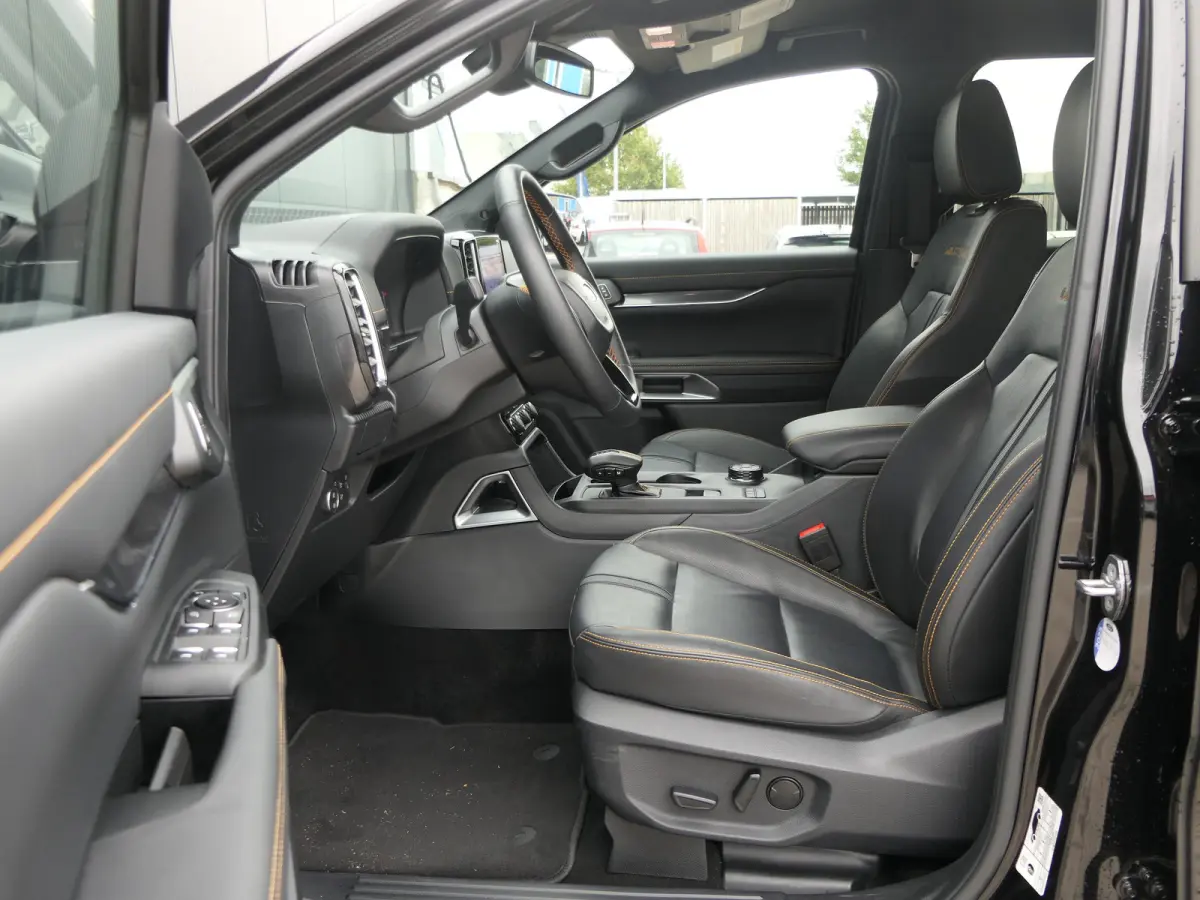 Wildtrak 2.3 PHEV | Power Rollertop | Camera | Stoelverwarming | CarPlay/Android Auto | Leder | Trekhaak