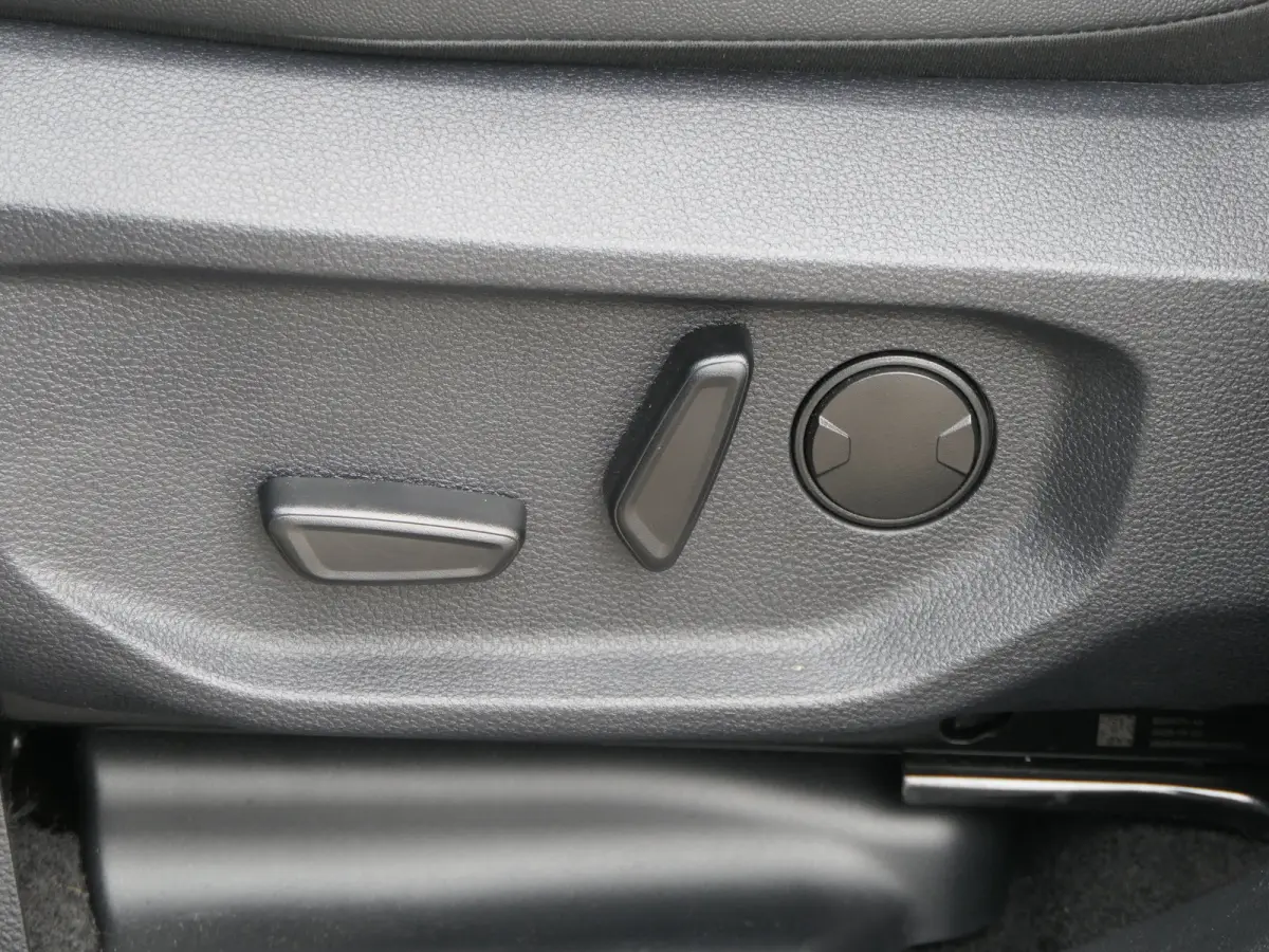 Wildtrak 2.3 PHEV | Power Rollertop | Camera | Stoelverwarming | CarPlay/Android Auto | Leder | Trekhaak